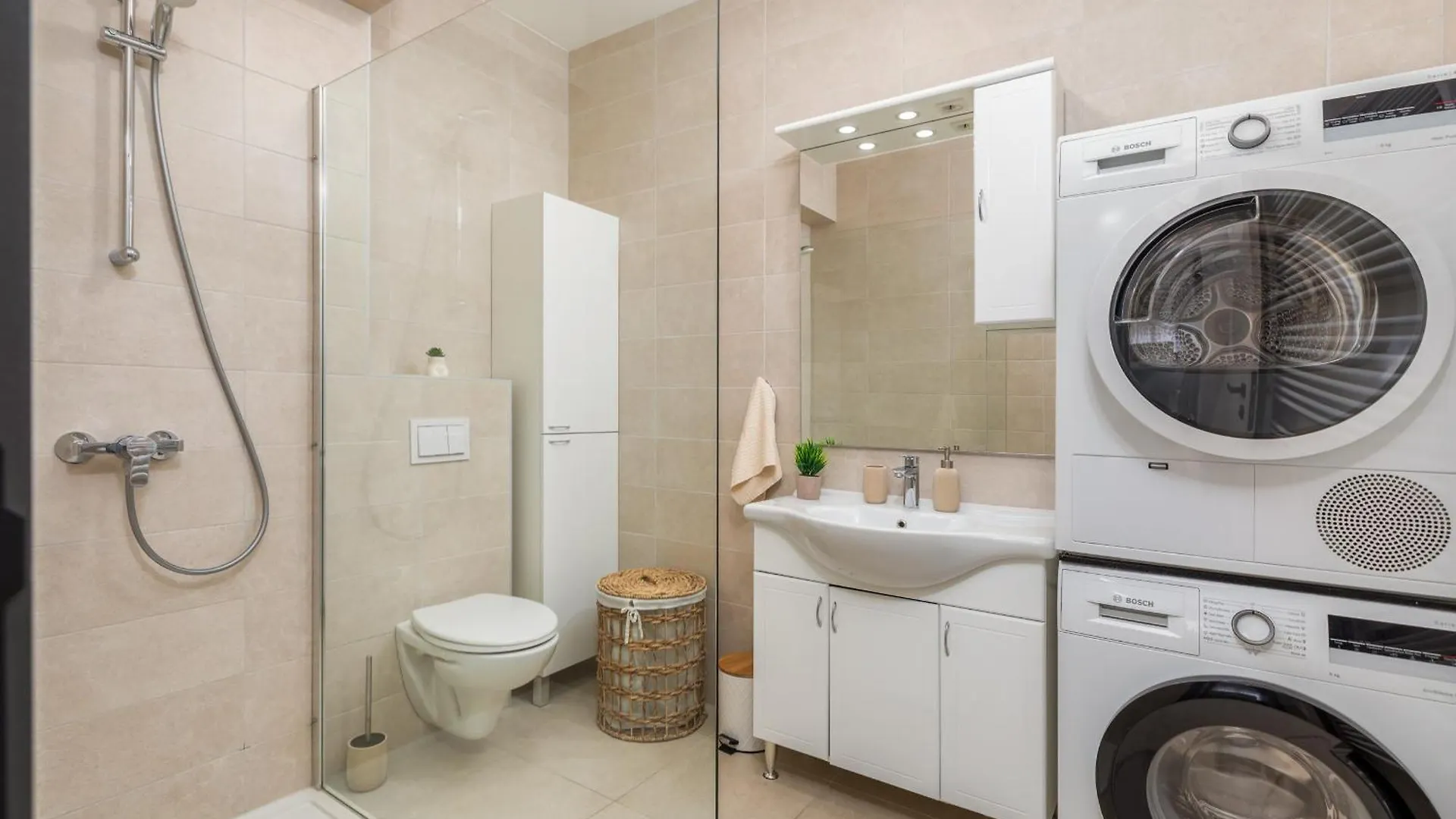 Apartman Ana-Maria PUY 0*,