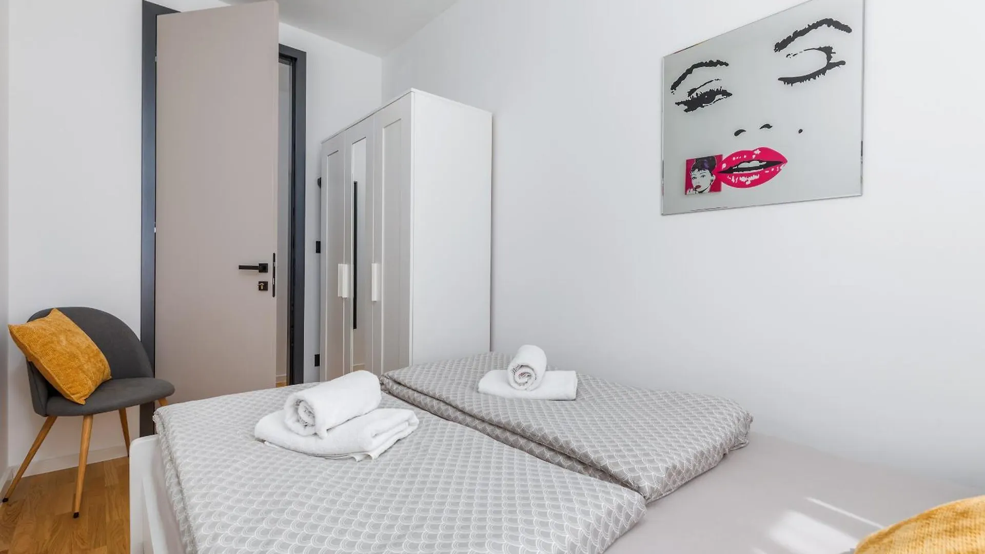 Apartman Ana-Maria PUY 0*,  קרואטיה