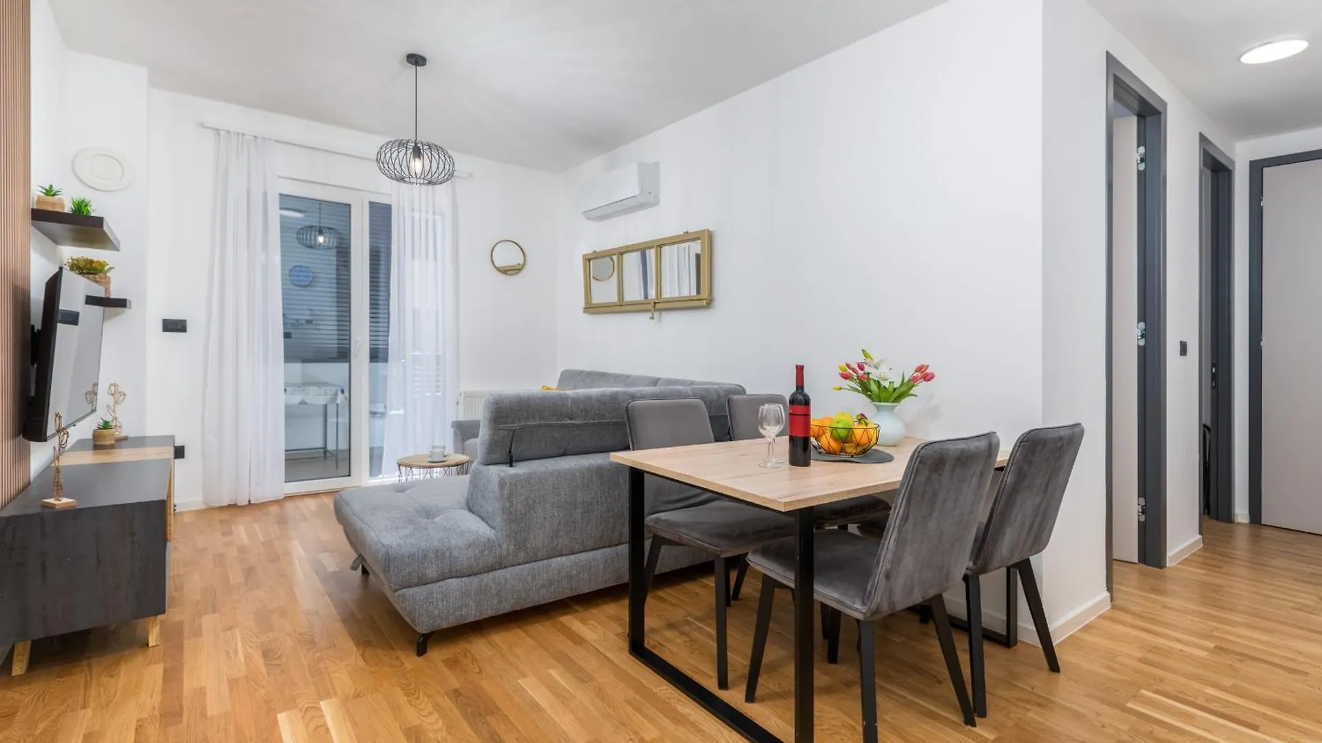 Apartman Ana-Maria PUY דירה